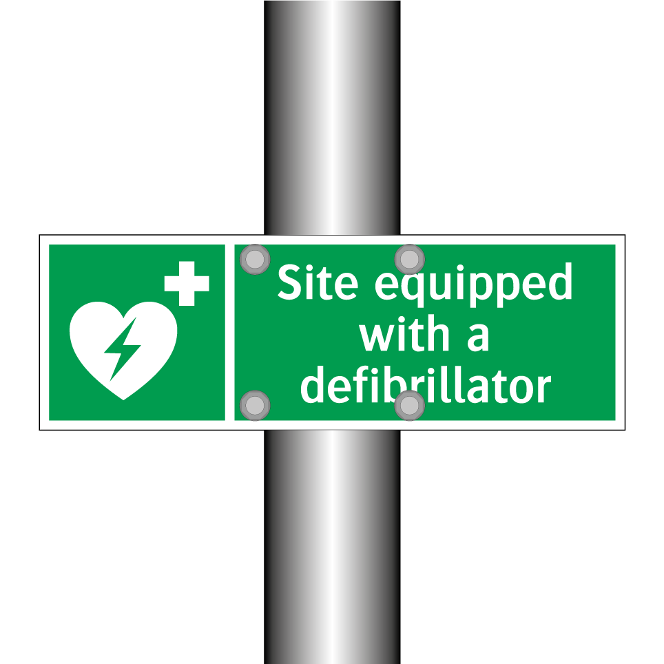 Site equipped with a defibrillator