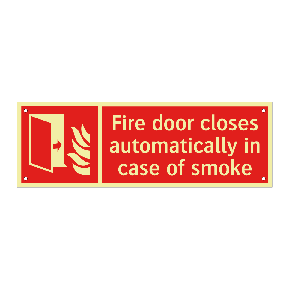 Fire door closes automatically in case of smoke