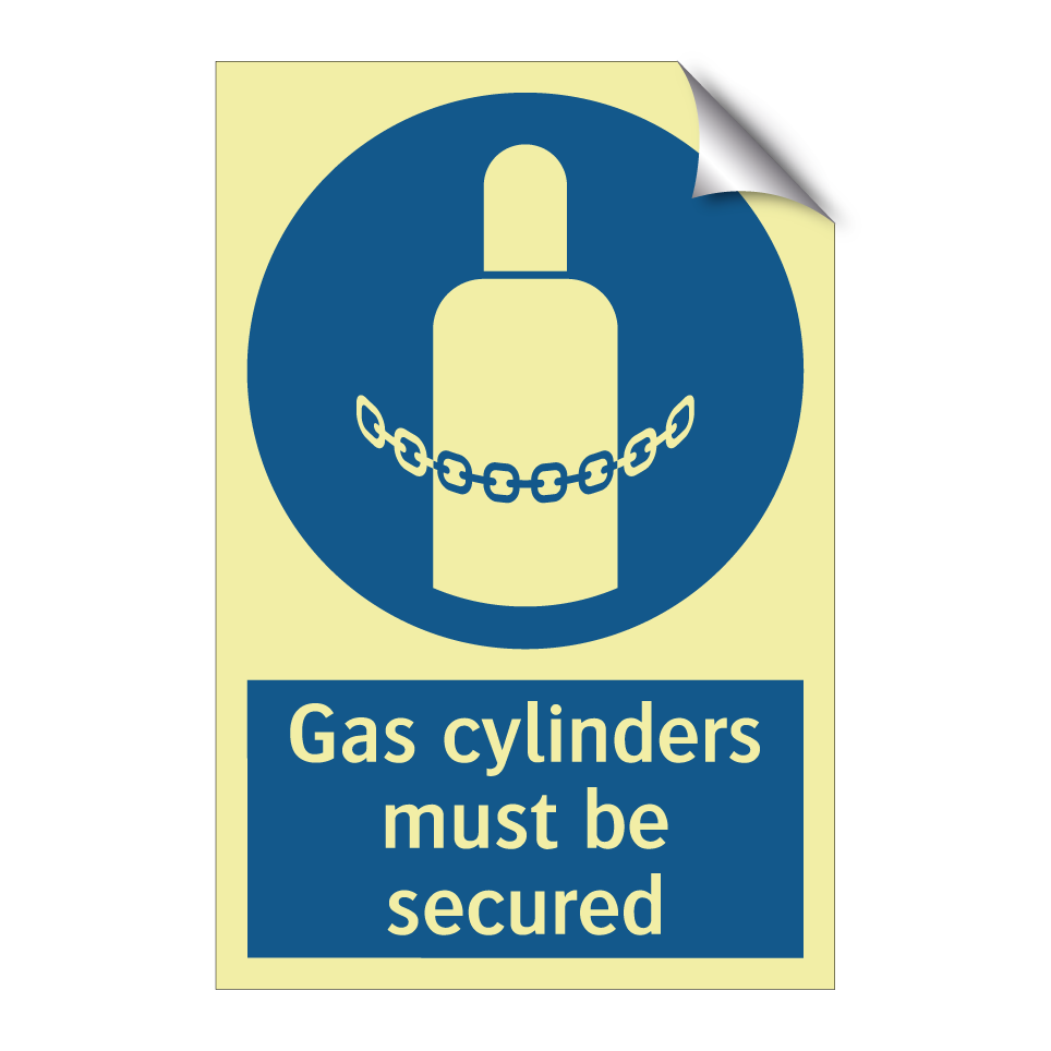 Gas cylinders must be secured