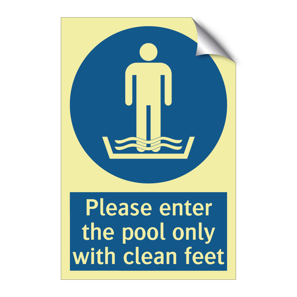 Please enter the pool only with clean feet