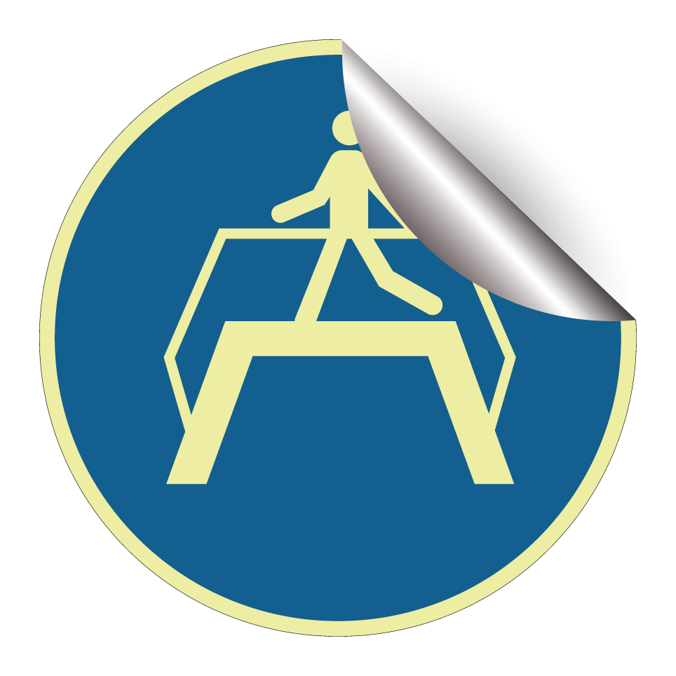 M023 Use footbridge