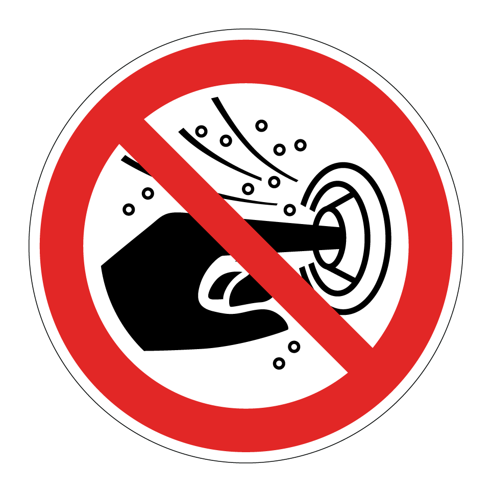 P070 Do not put finger into the nozzle of a hydromassage